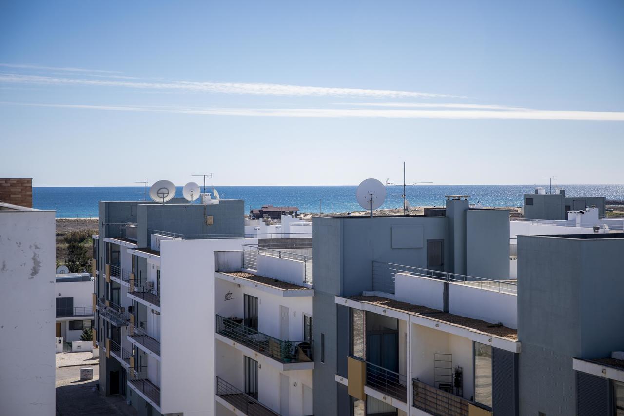 B04 - Luxury 2 Bed W Terrace Pool