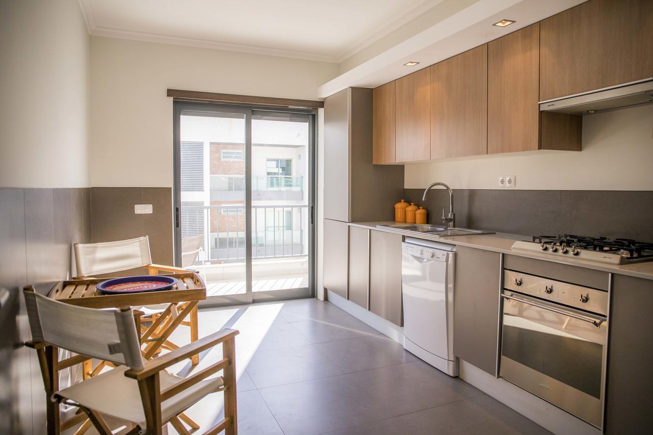 B04 - Luxury 2 Bed W Terrace Pool Appartement