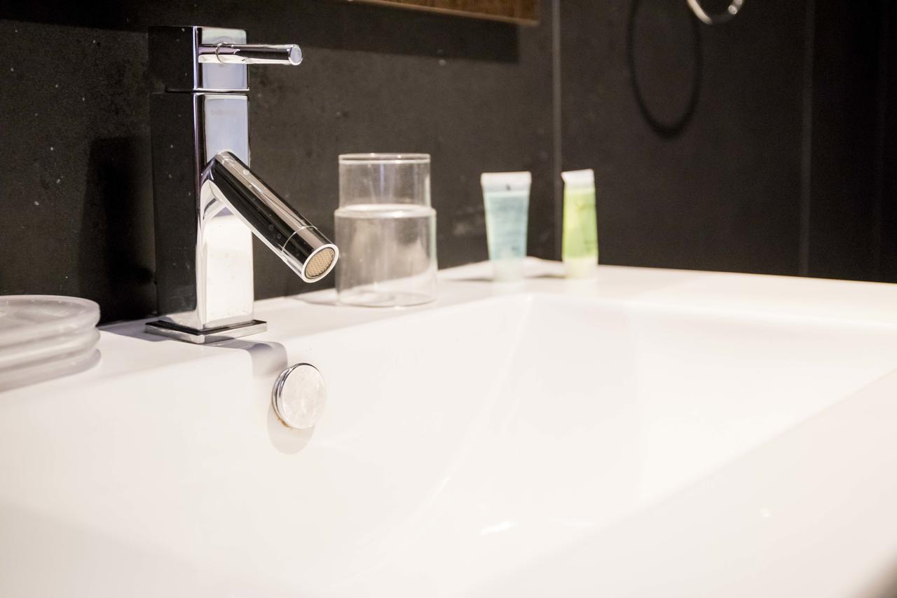 B04 - Luxury 2 Bed W Terrace Pool Appartement
